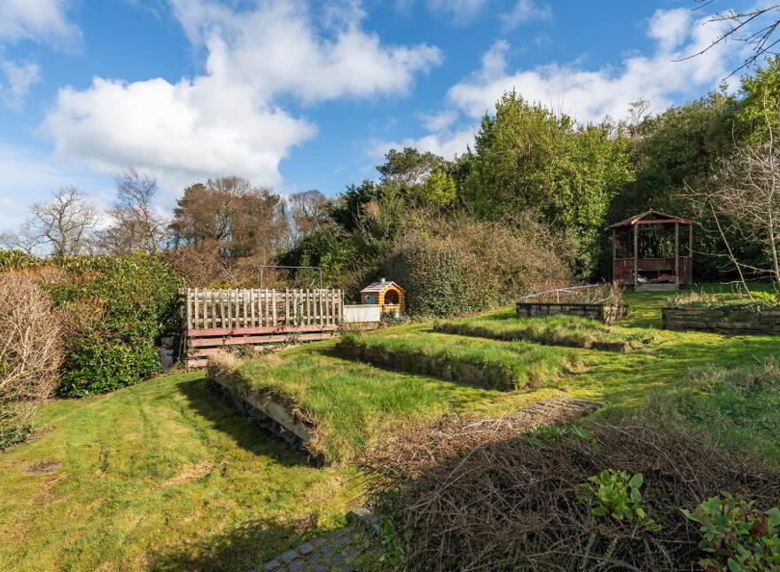 10 Carlston Avenue, Holywood, BT18 0NF