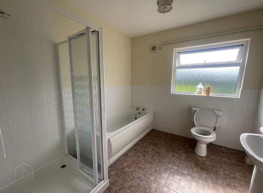 32 Findermore Road, Clogher, BT76 0UU