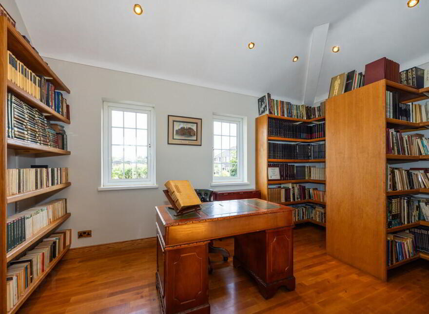 26 Olde Forge Manor, Upper Malone Road, Belfast, BT10 0HY