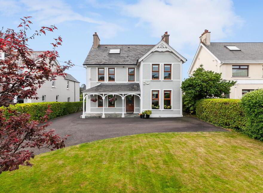 90 Glenarm Road, Larne, BT40 1DS
