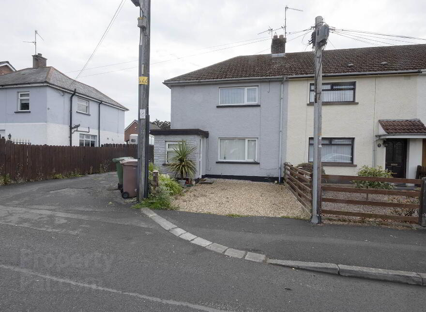 6 Pearson Terrace, Lurgan, Craigavon, BT66 7RE photo