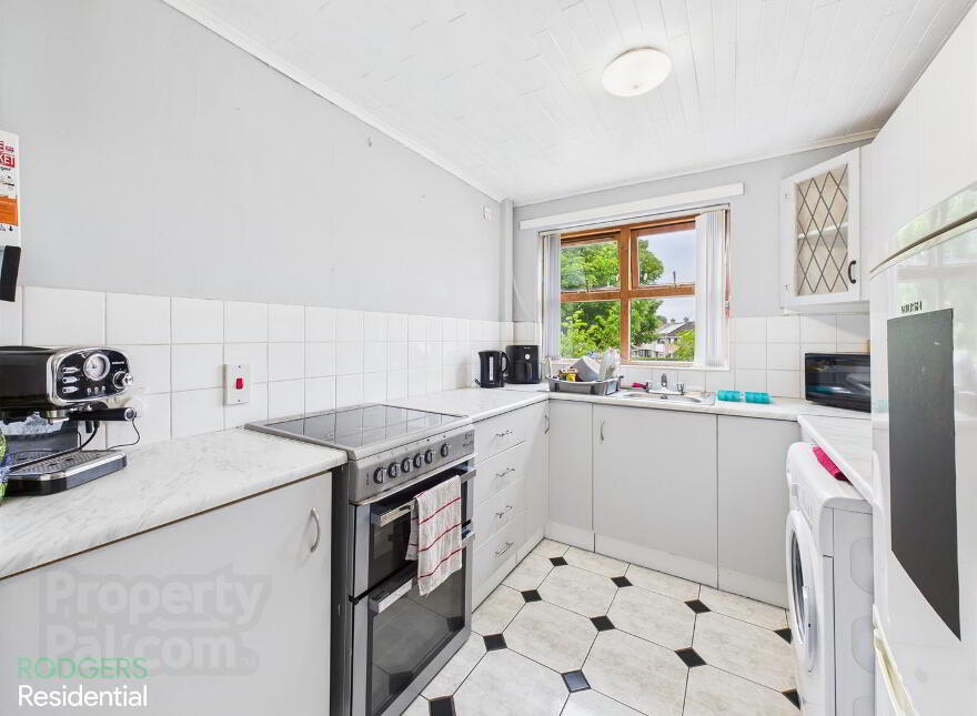 251d Abbey Park, Belfast, BT5 7RU photo
