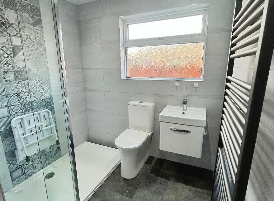 10 Greenwood, Lisburn, BT27 5DQ