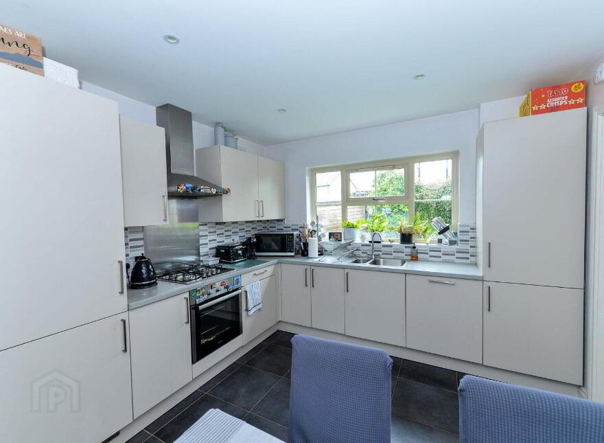 32 Coopers Mill Park, Dundonald, Belfast, BT16 1SX