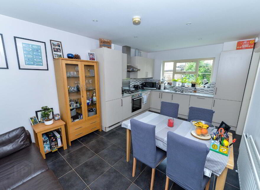 32 Coopers Mill Park, Dundonald, Belfast, BT16 1SX