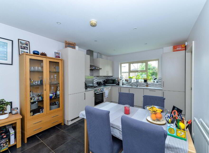 32 Coopers Mill Park, Dundonald, Belfast, BT16 1SX