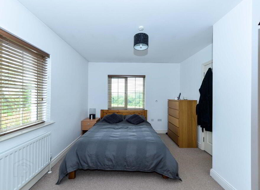 32 Coopers Mill Park, Dundonald, Belfast, BT16 1SX