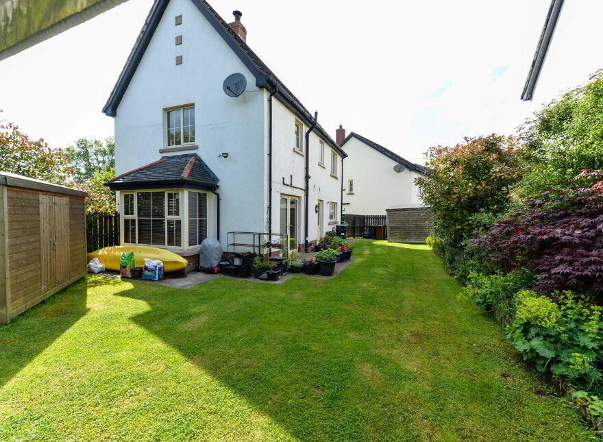 32 Coopers Mill Park, Dundonald, Belfast, BT16 1SX