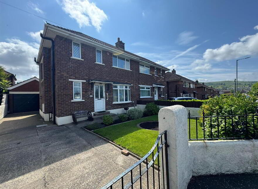 61 Carnmoney Road, Glengormley, Newtownabbey, BT36 6HS