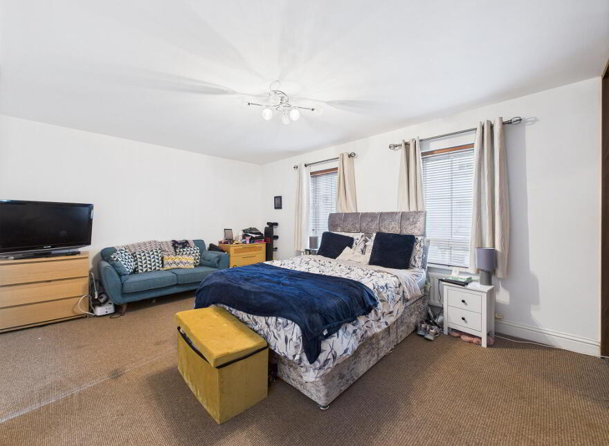 60 The Demesne, Hillsborough Road, Carryduff, Belfast, BT8 8GU