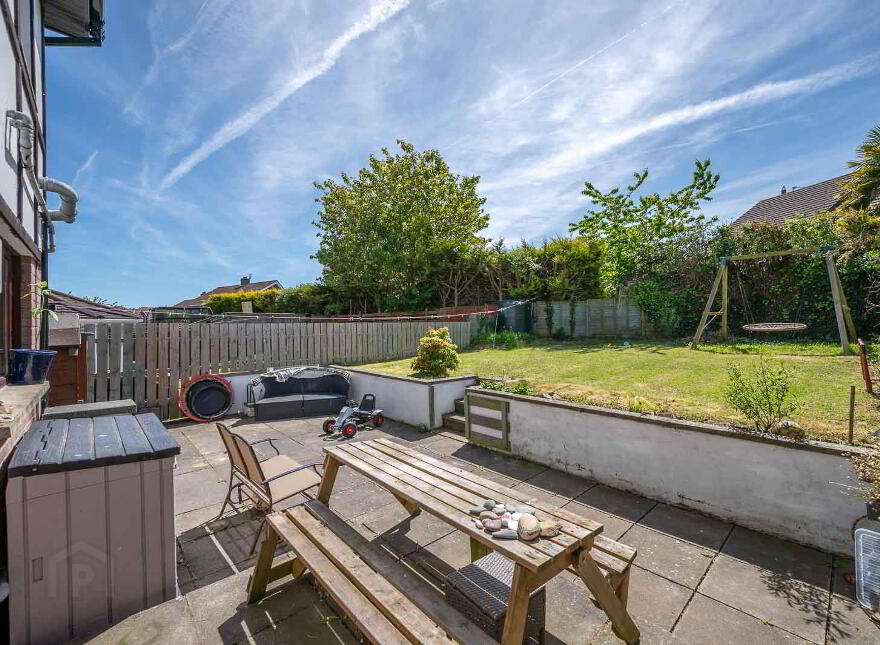 24 Lawnbrook Drive, Newtownards, BT23 8XD