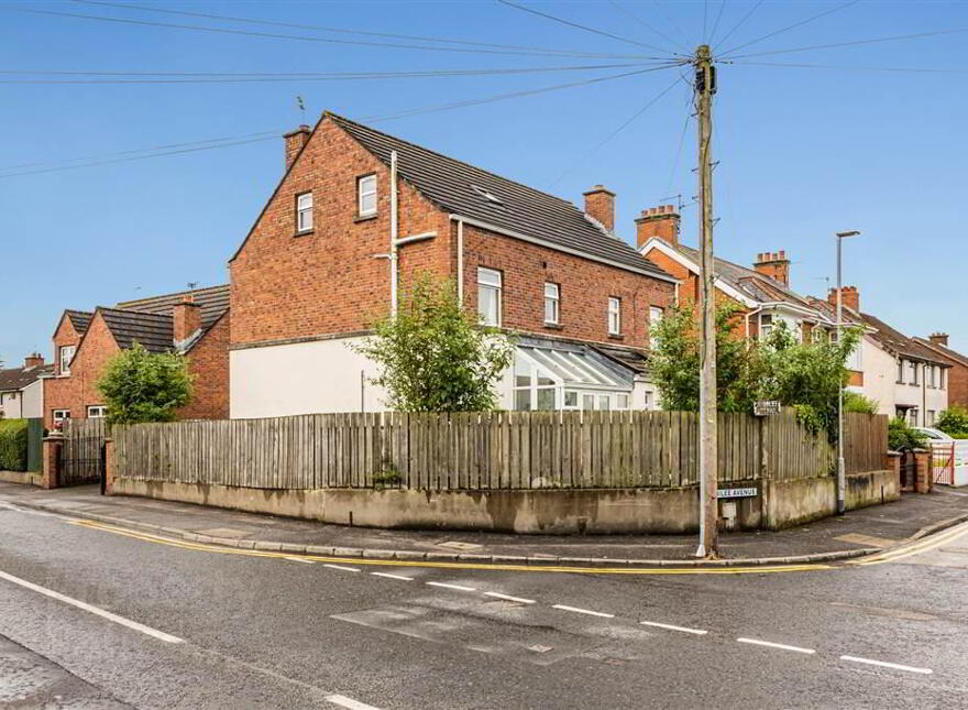 1 Jubilee Avenue, Lisburn, BT28 1EB photo