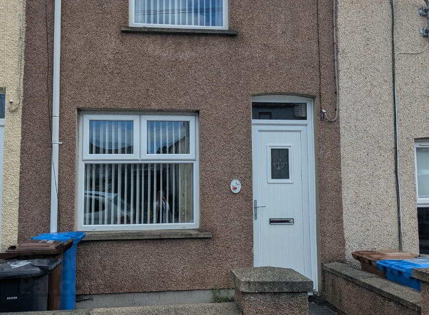 57 Carson Street, Larne, BT40 1SF photo