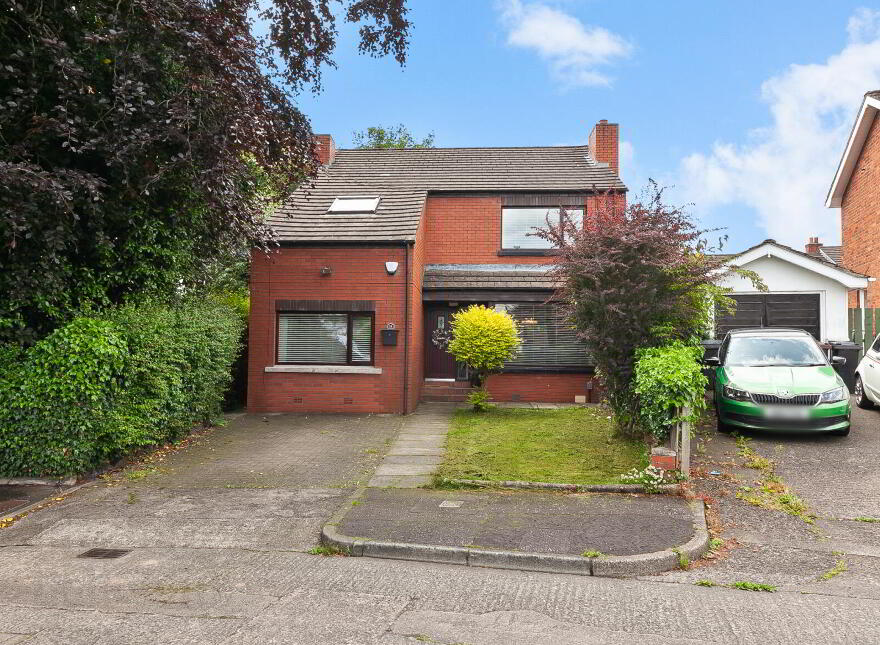 11 Fortwilliam Gardens, Belfast, BT15 4BS photo