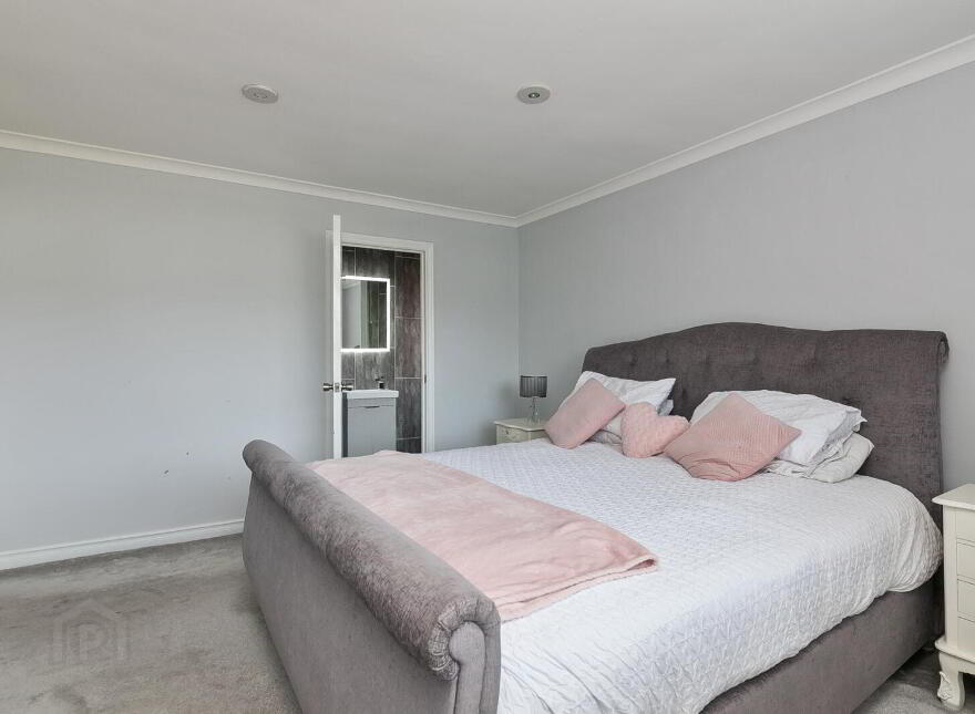 11 Fortwilliam Gardens, Belfast, BT15 4BS