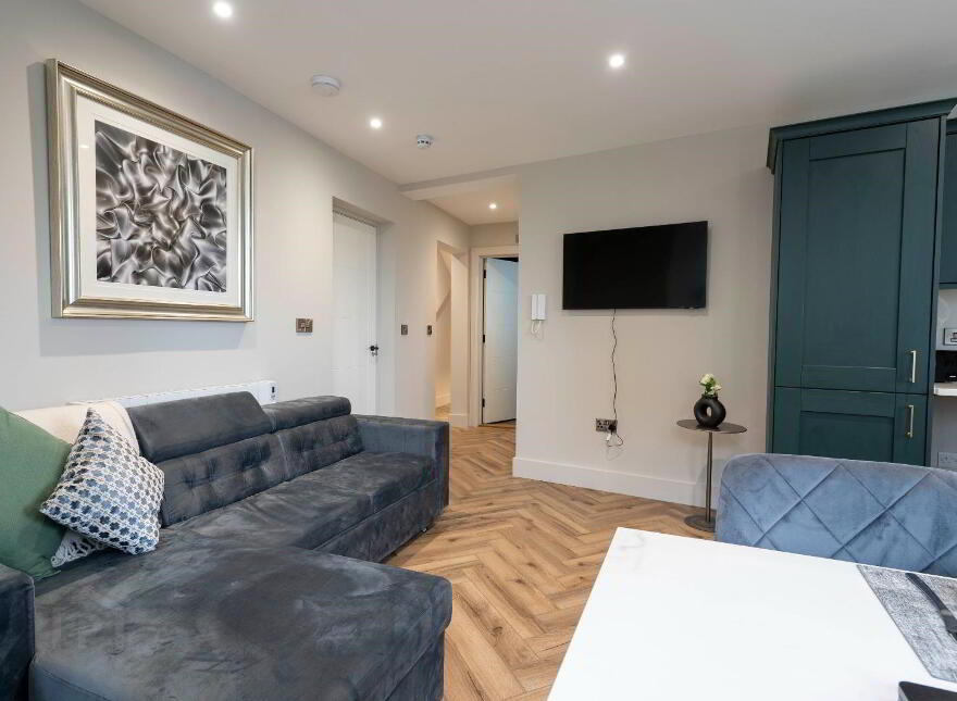 Apt 1, 37 West, Princess Street, Portrush, BT56 8AX