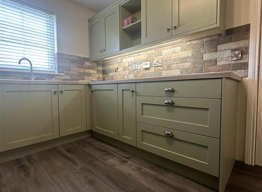 8 Broomhill Courtyard, Magheralin, BT67 0UX