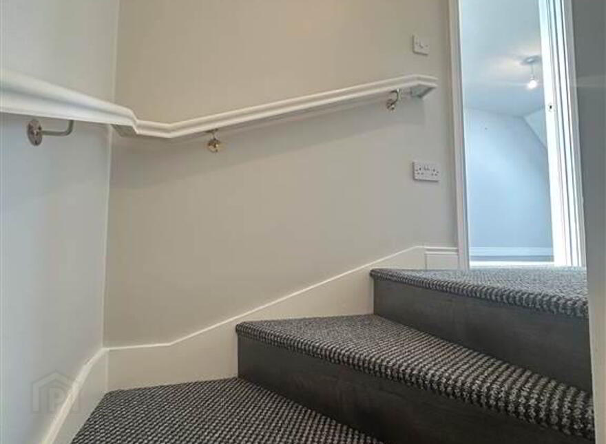 8 Broomhill Courtyard, Magheralin, BT67 0UX