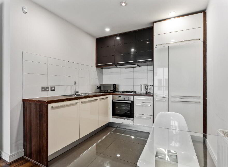 Apartment 7.35 The Arc 2h Queens Road, Belfast, BT3 9FJ