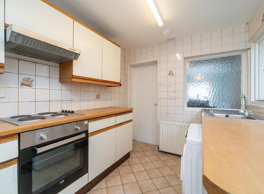 16 Kilburn Street, Belfast, BT12 6JS