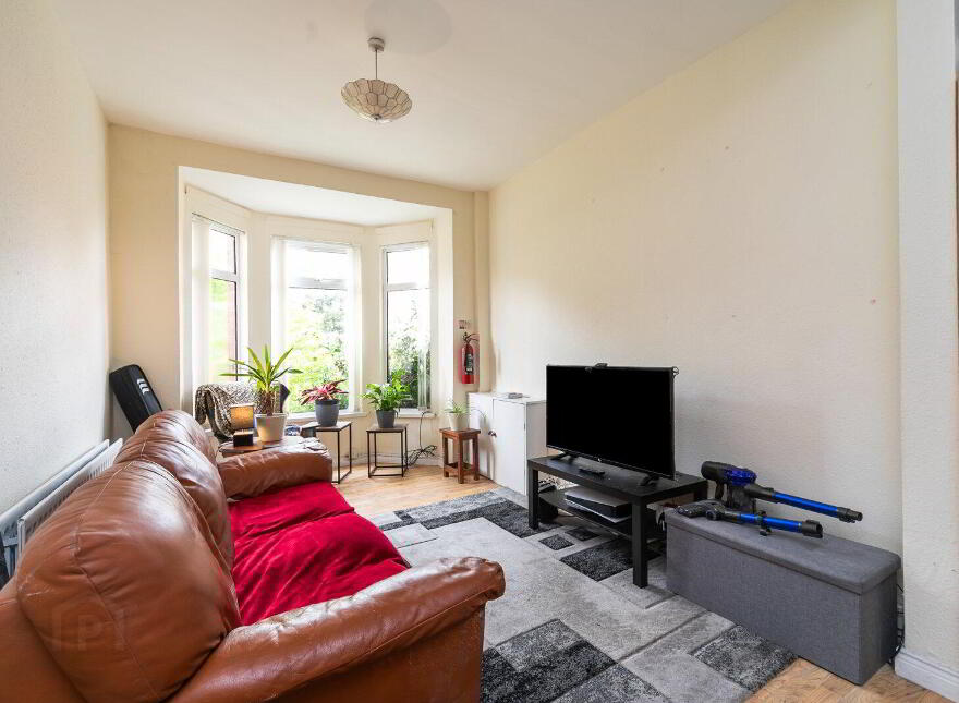 51 Sandhurst Drive, Belfast, BT9 5AZ