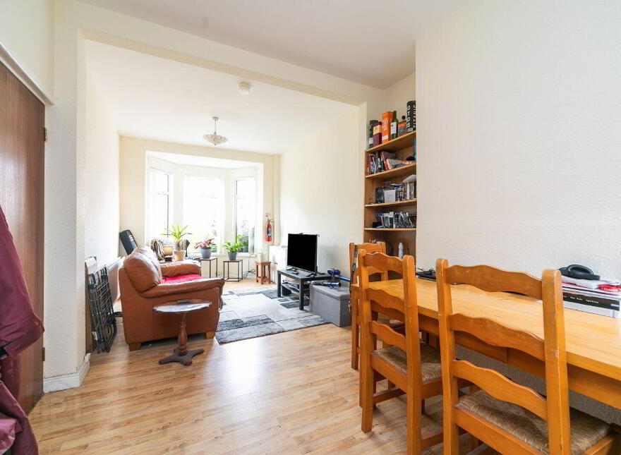 51 Sandhurst Drive, Belfast, BT9 5AZ