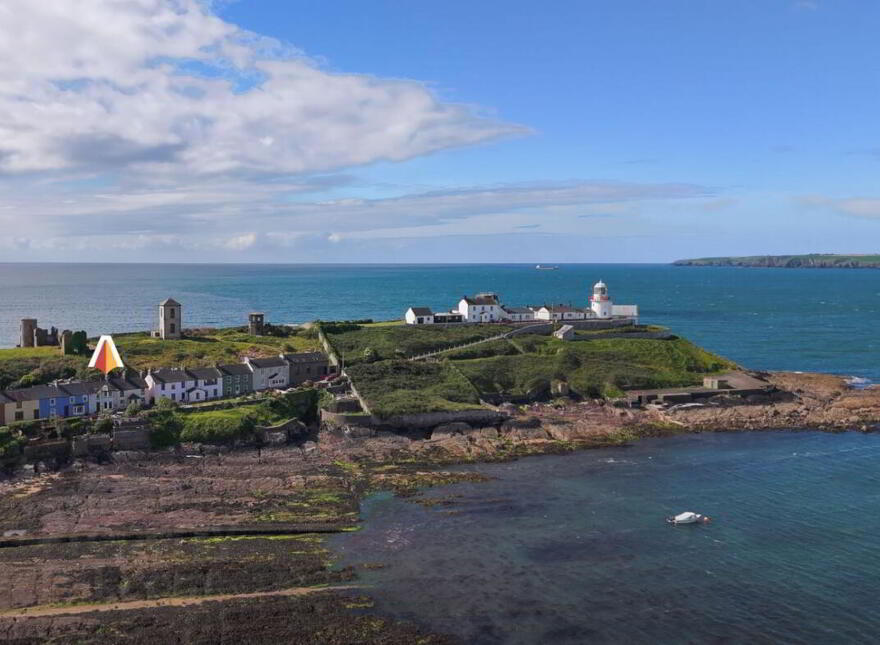 Dunroisin, 4 Lighthouse Terrace, Roches Point, Whitegate, Midleton photo