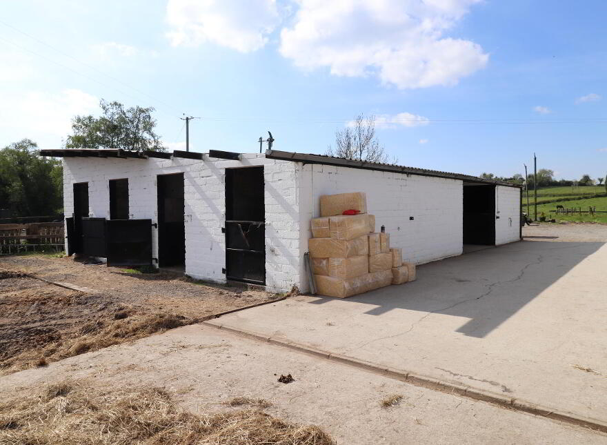C. 10 Ac. &, 27 Stables, Drumralla Stables, Newtownbutler, BT92 6NJ