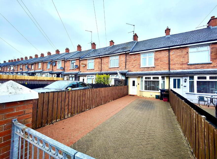 44 Brompton Park, Belfast, BT14 7LD photo