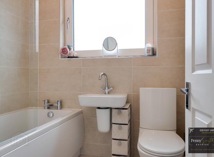 34 Inglewood Park, Bangor, BT20 3EY