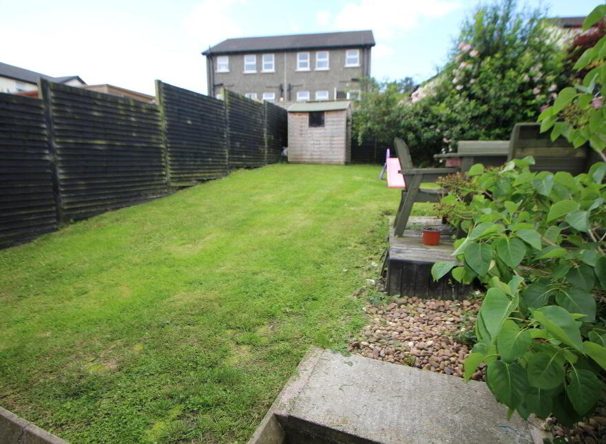 5 Leafield Court, Ballycarry, Carrickfergus, BT38 9FA