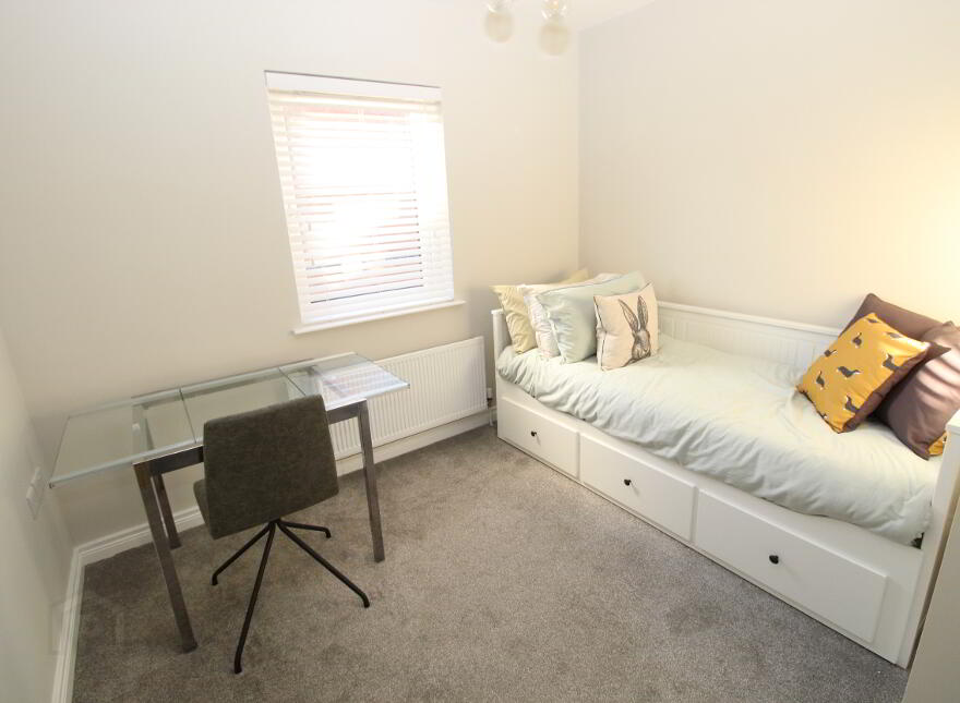 1 Loughan Hall, Apt 3 Comber Road, Dundonald, Belfast, BT16 2FN