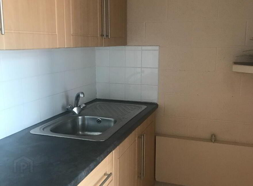 Unit 30/31 Ballymena Business Centre, 62 Fenaghy Road, Ballymena, BT42 1FL