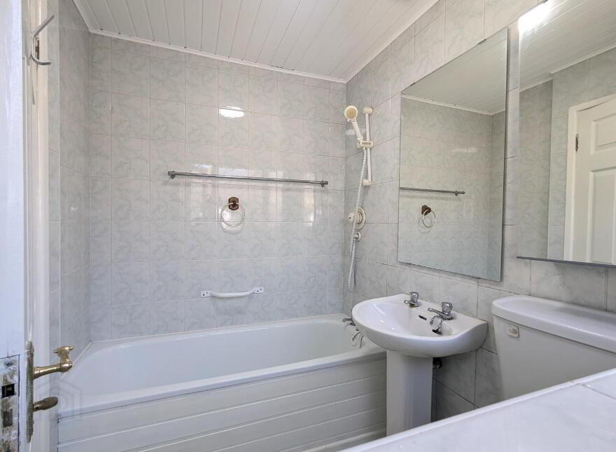 2 St. Patricks Avenue, Castlewellan, BT31 9BT