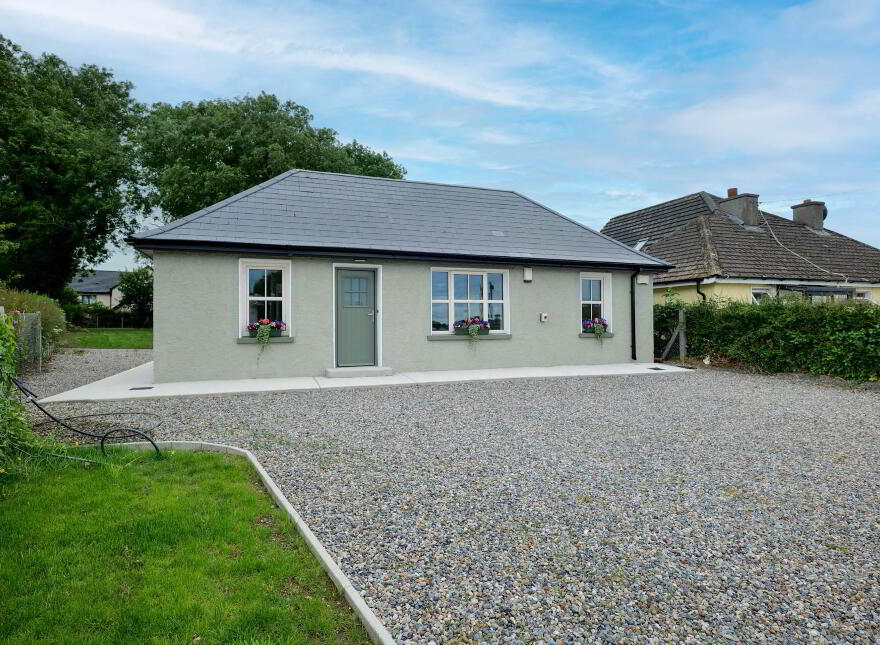 The Cottage, Buttevant Road, Charleville, P56AR24