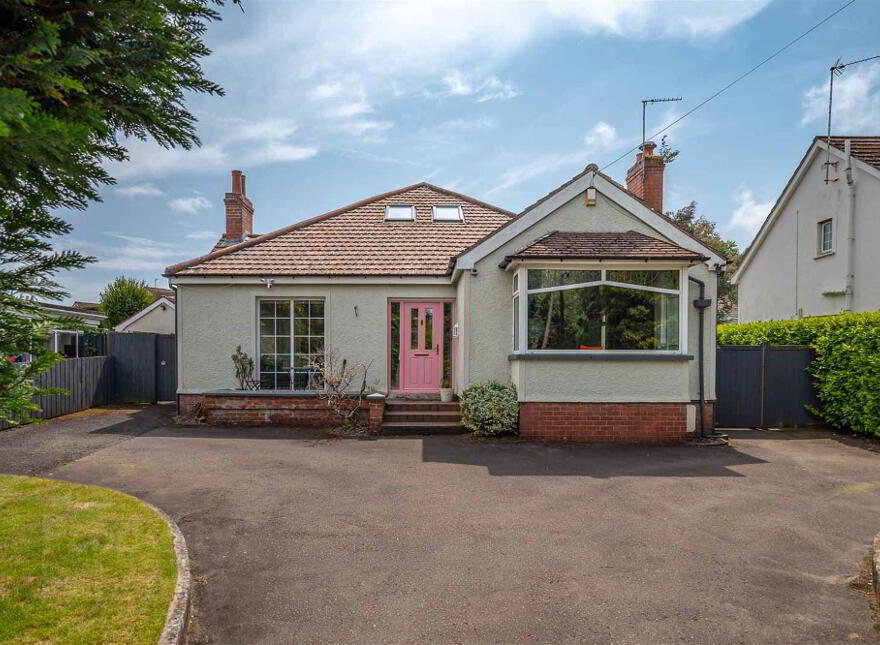 7 Seahill Road, Holywood, BT18 0DA photo