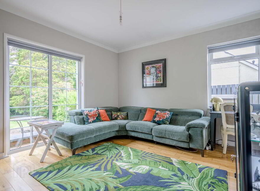 7 Seahill Road, Holywood, BT18 0DA