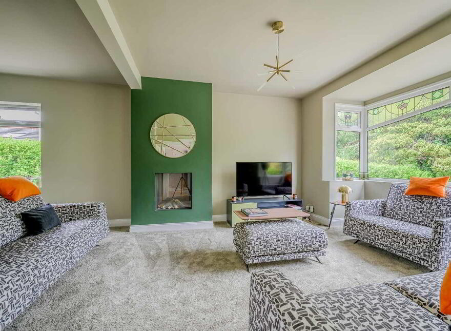 7 Seahill Road, Holywood, BT18 0DA