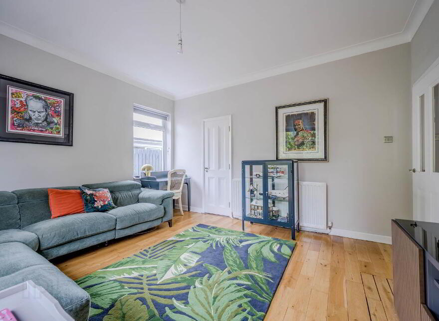 7 Seahill Road, Holywood, BT18 0DA