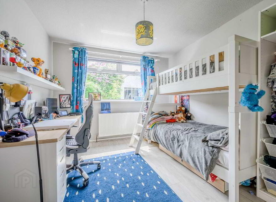 7 Seahill Road, Holywood, BT18 0DA