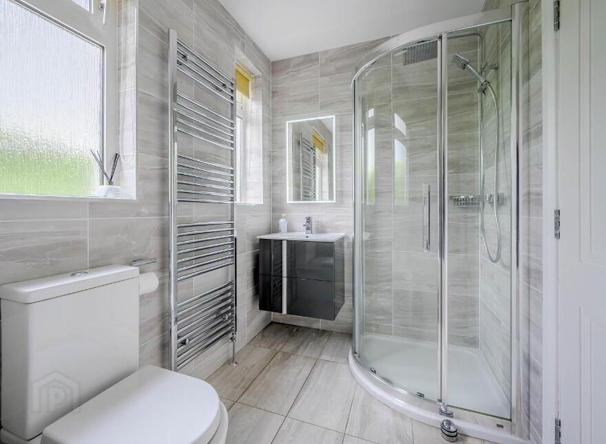 7 Seahill Road, Holywood, BT18 0DA