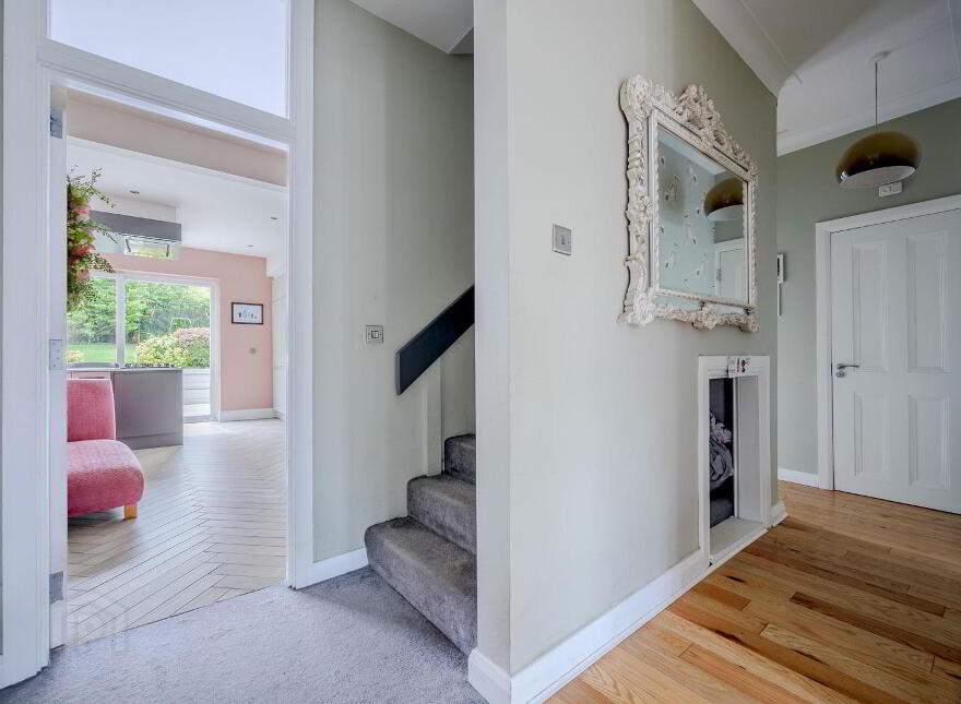 7 Seahill Road, Holywood, BT18 0DA