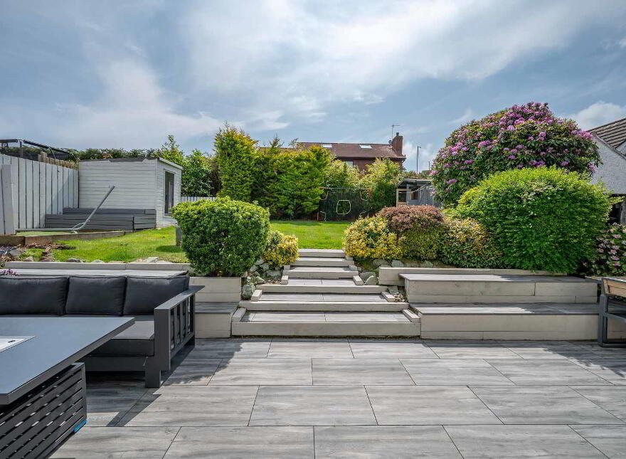 7 Seahill Road, Holywood, BT18 0DA