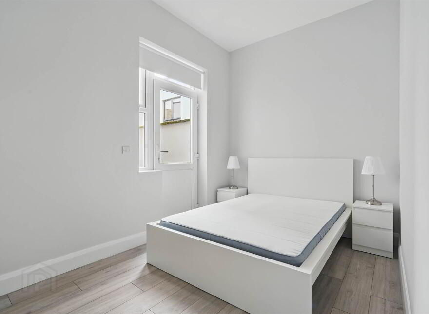 Apt 2, 37 Wellington Park, Lisburn Road, Belfast, BT9 6DN