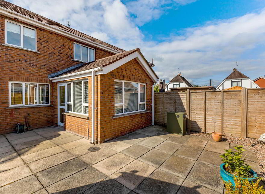 7 Willow Lodge, Maghaberry, Lisburn, BT28 2WL