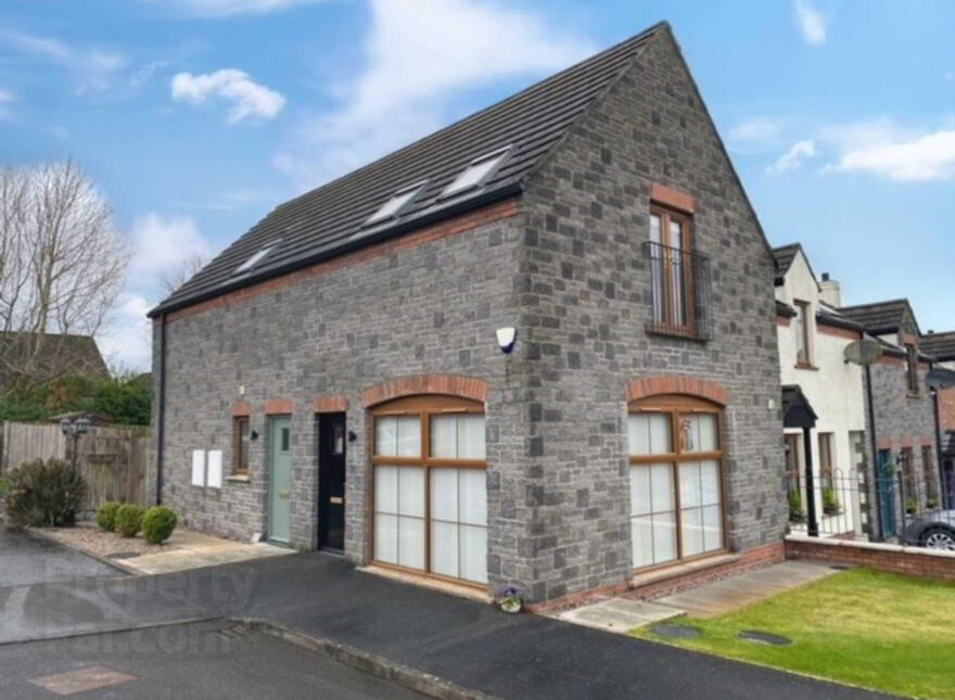 17 Bryantang Meadows, Straid, Ballyclare, BT39 9ZX photo