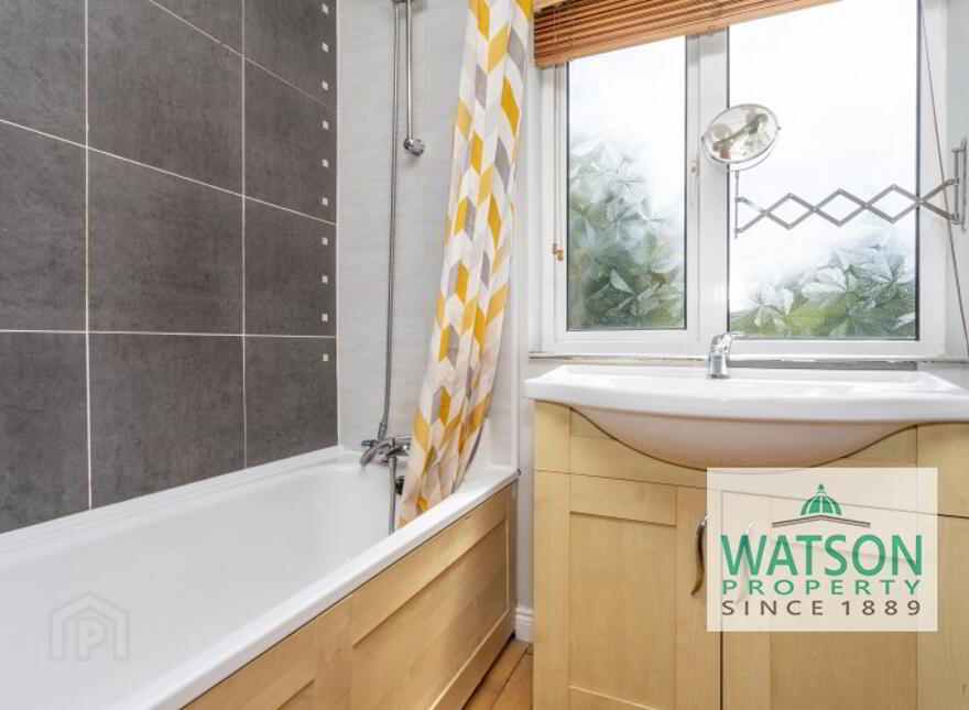 99 Roddens Crescent, Glen Road, Belfast, BT5 7JP