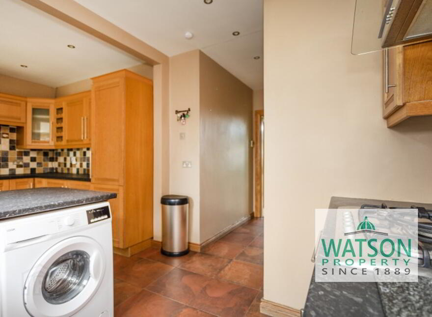 99 Roddens Crescent, Glen Road, Belfast, BT5 7JP