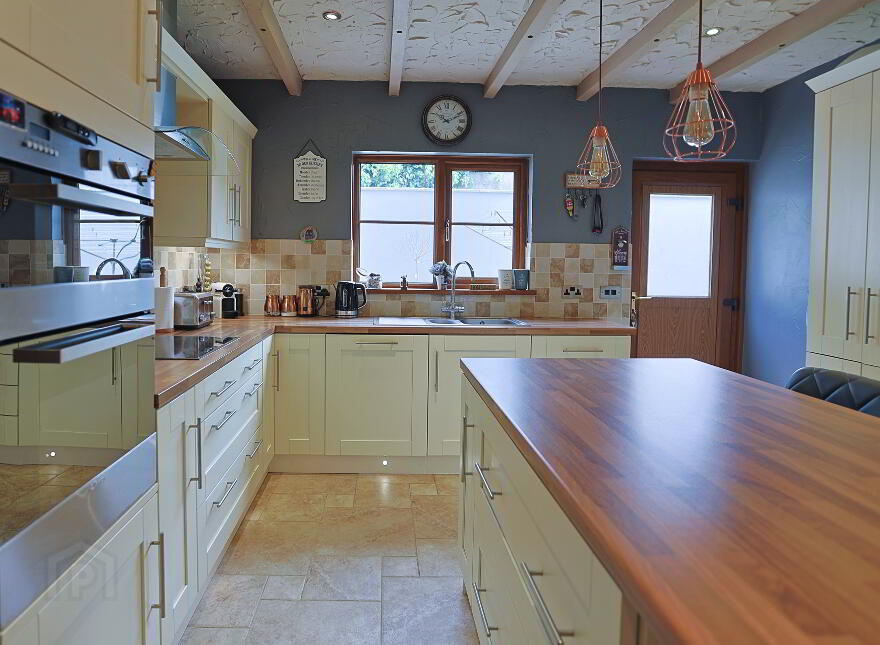 53 Mullabrack Road, Gilford, Craigavon, BT63 6BP