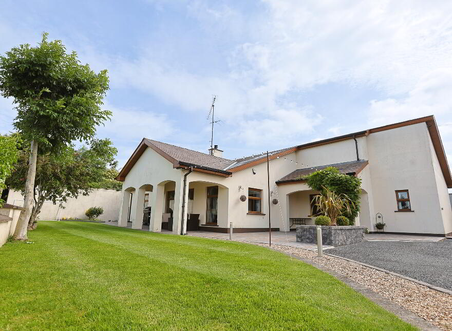53 Mullabrack Road, Gilford, Scarva, BT63 6BP photo